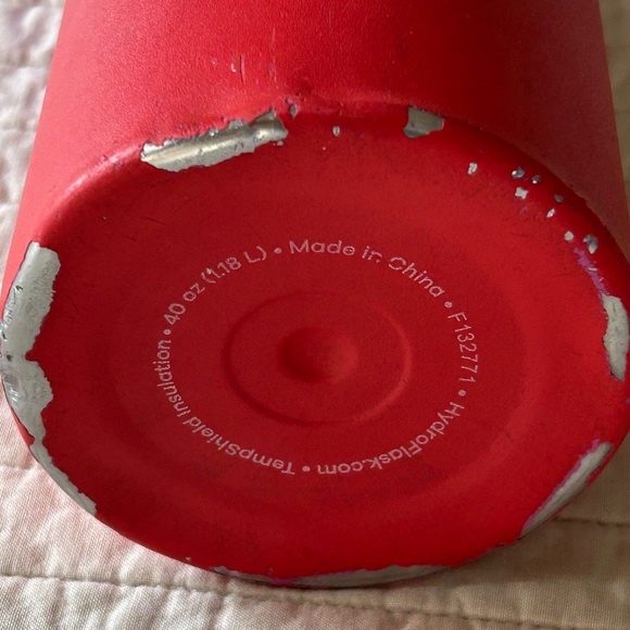 Hydro Flask 40 oz Raspberry Insulated Stainless Steel Water Bottle BPA Free - Picture 7 of 7